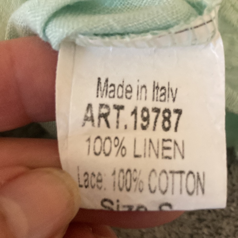 Sleeveless Mint Ruffle Hem Tank Top - Picture 4 of 4